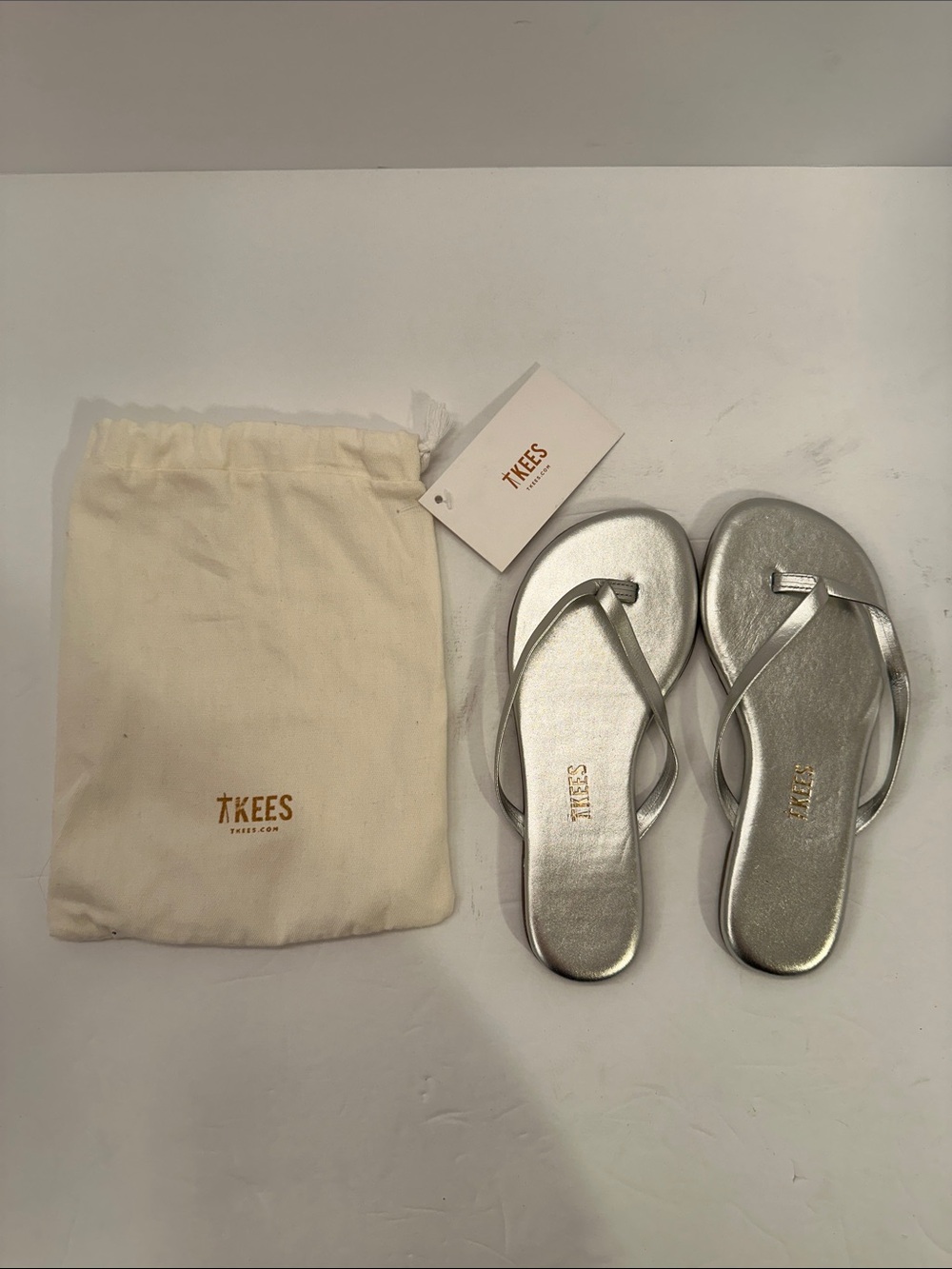 TKEES Kids Silver Metallic Flip Flops Size 1
